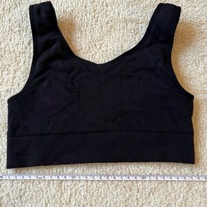 Old Navy Active Black Seamless Ribbed Bra Top, S